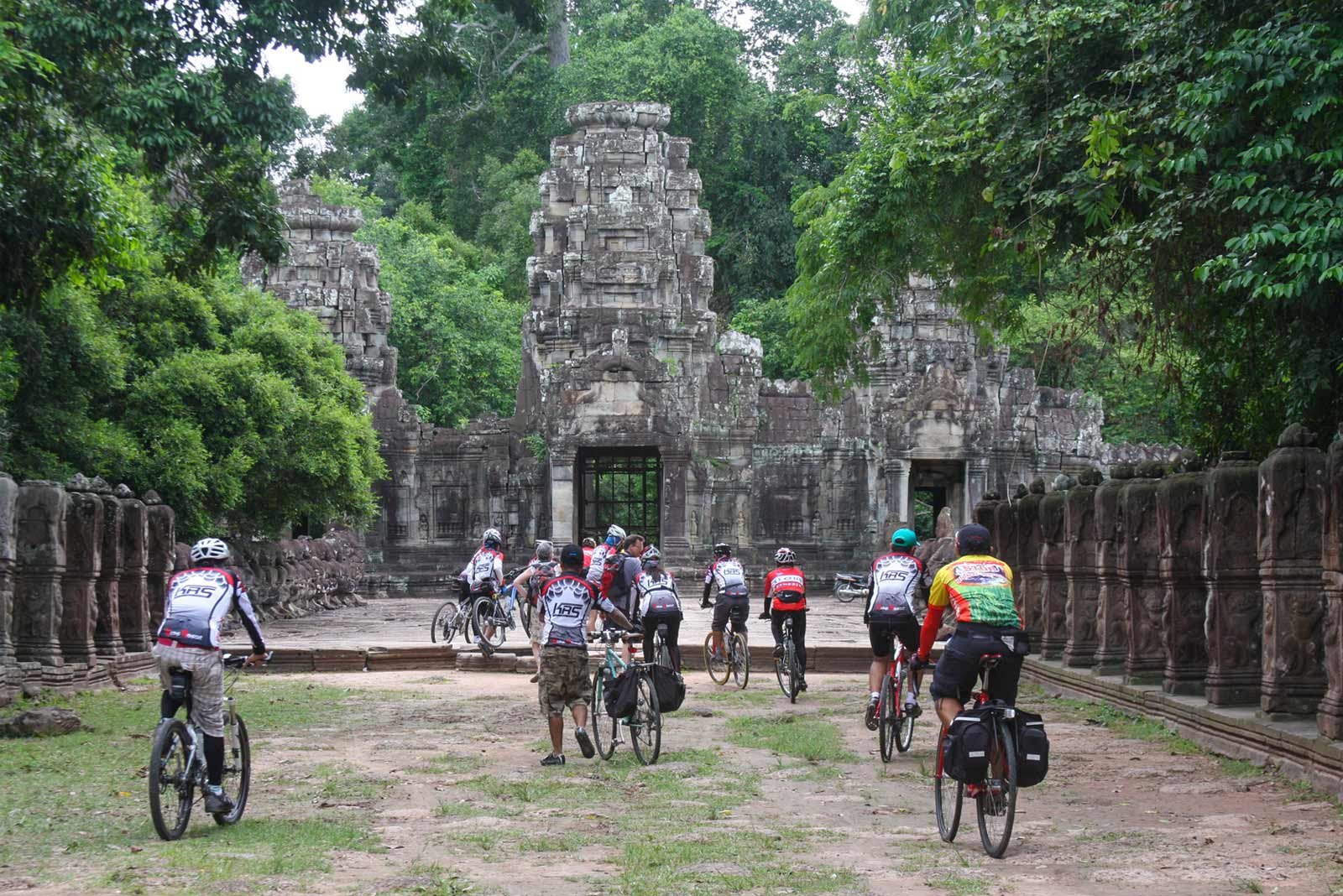 Cambodia Bike Tour 13 Days